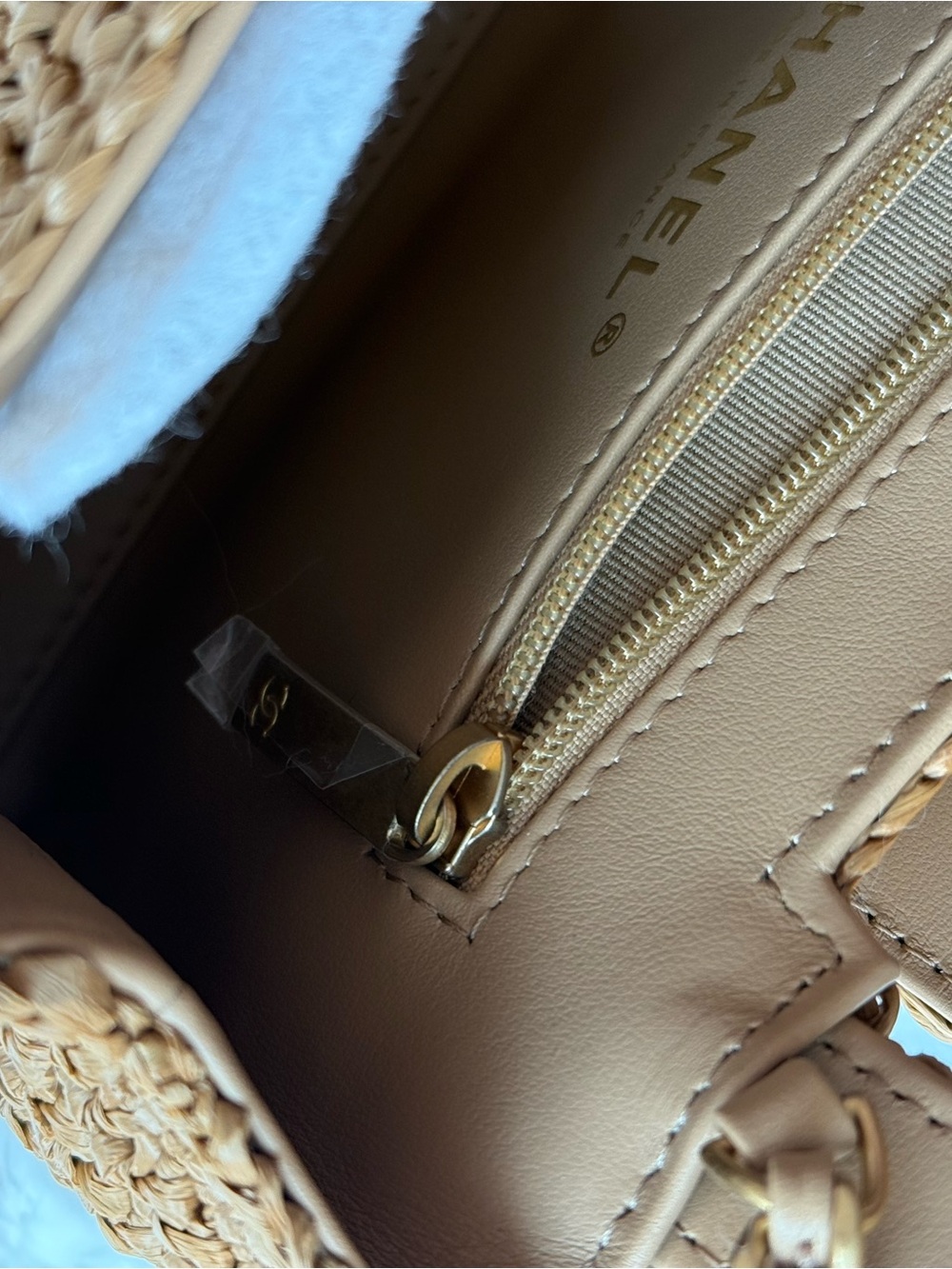 CHANEL Kelly raffia top-handle bag - Picture 12 of 12